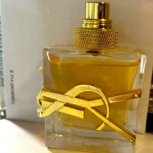 YSL Libre Eau de Parfum Spray YVES SAINT LAURENT 1oz